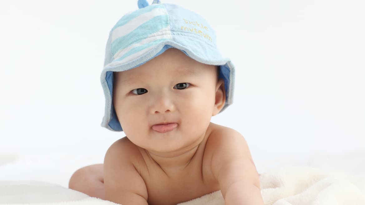 笑顔の赤ちゃん