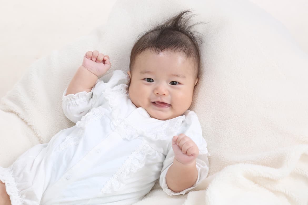 笑顔の赤ちゃん